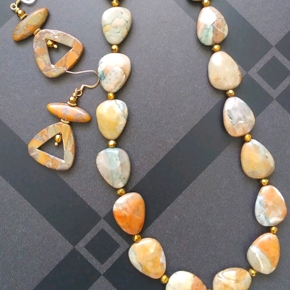 Necklace - Picture 6 of 6